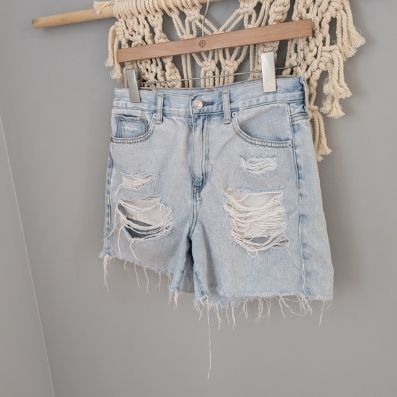 American Eagle Outfitters Light Blue Ripped Jean Shorts Mom Shorts Size 2 - Picture 2 of 7